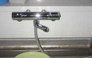 各種給排水工事　浴室シャワー水栓取替　