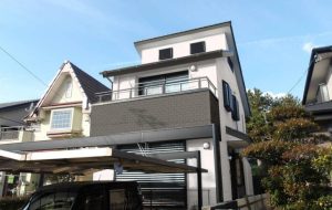 ALC壁高耐侯2液水栓塗料　塗装事例